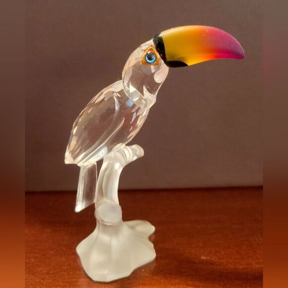 Swarovski Crystal Toucan 234311 Feathered Beauties Collection Retired - Picture 1 of 7